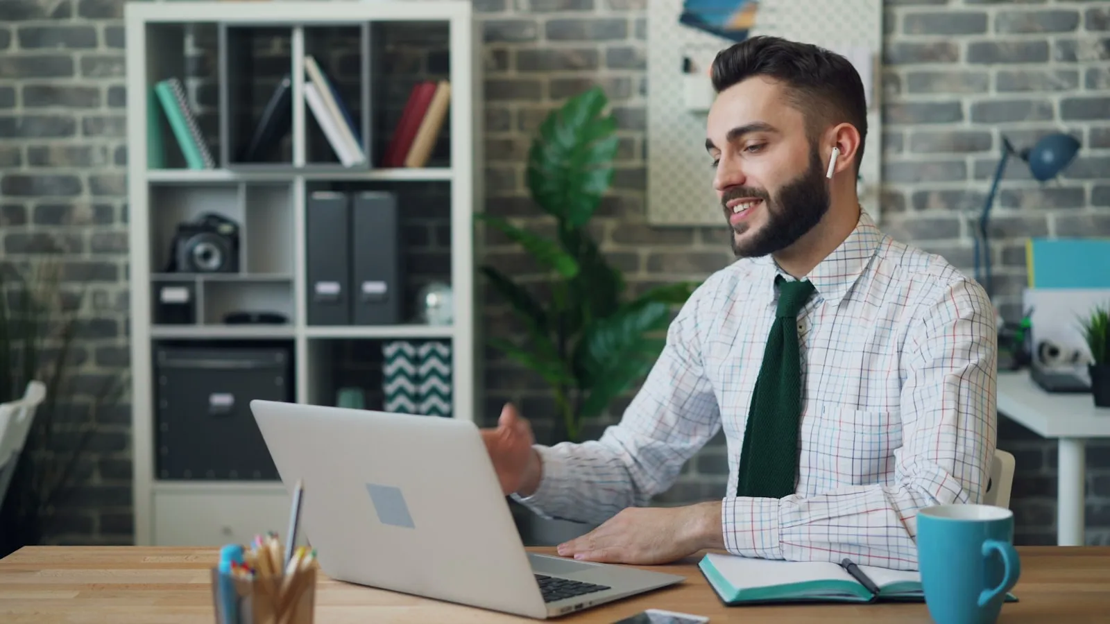 Exclusive Bilingual Virtual Assistants