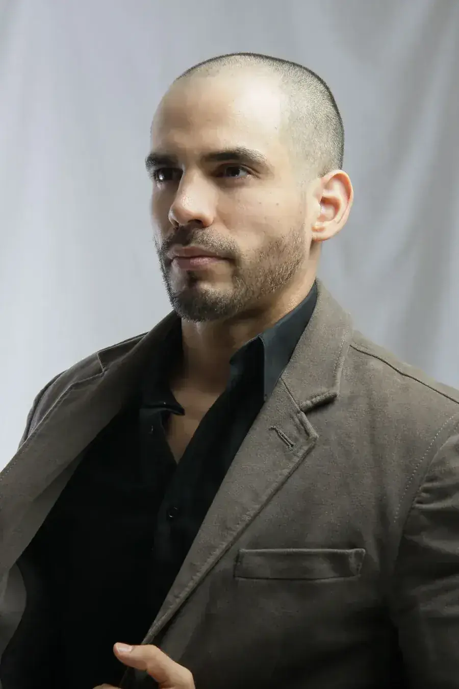 Roberto Flores