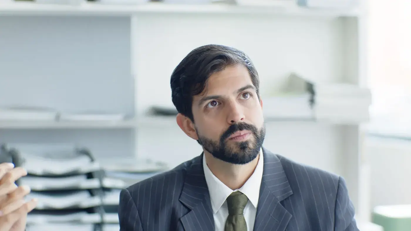 A recruiter at work in a modern office