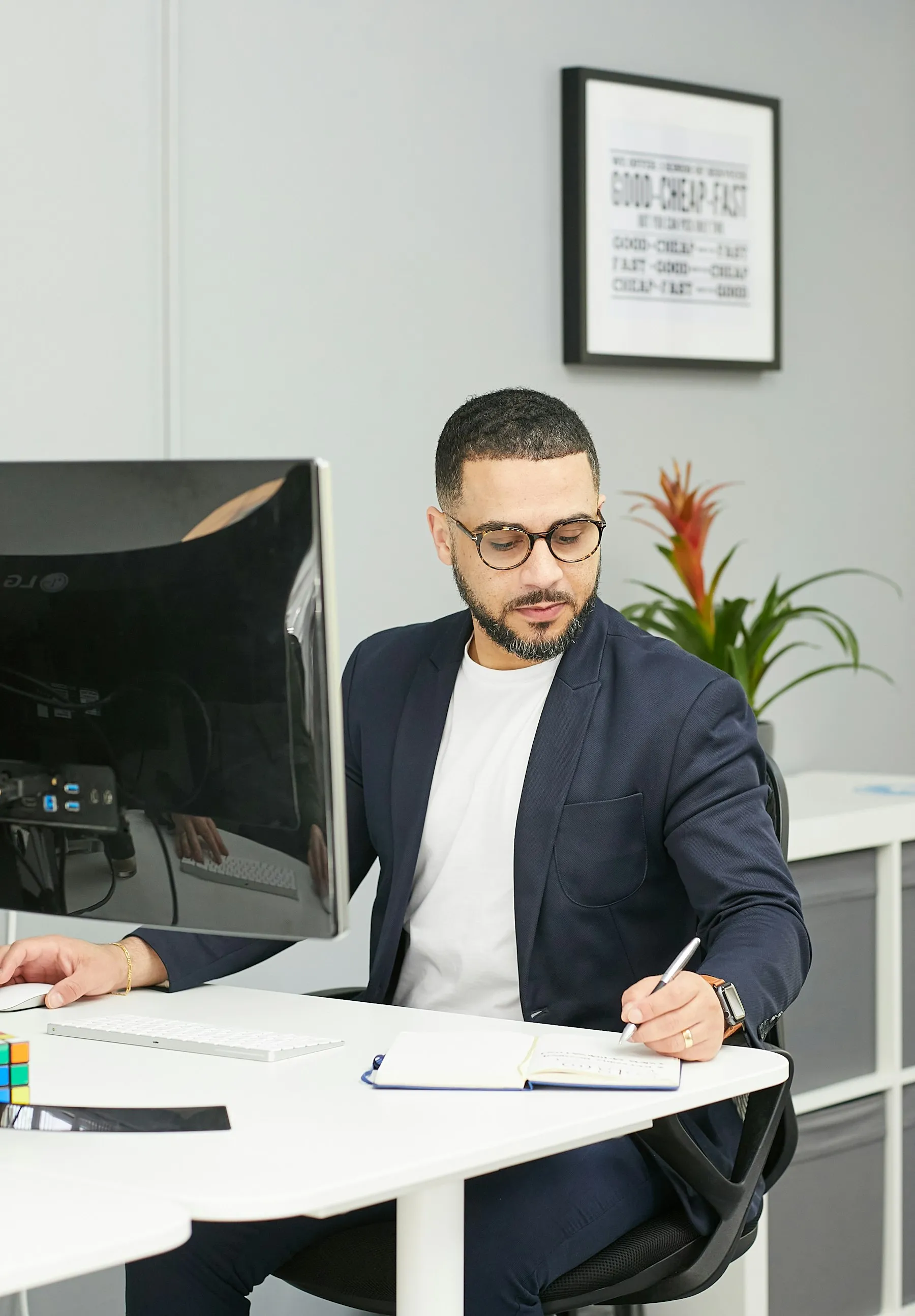 How to Hire a Bilingual Accountant for Your US Business: A Complete Guide